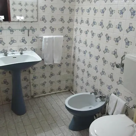 Residencial Sol 게스트하우스 *
